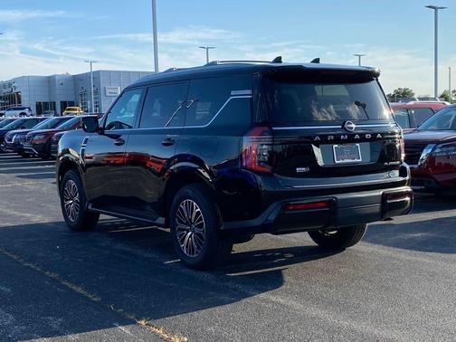 2025 Nissan Armada Platinum