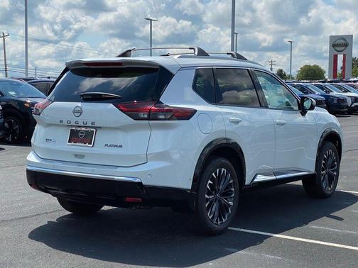 2025 Nissan Rogue Platinum
