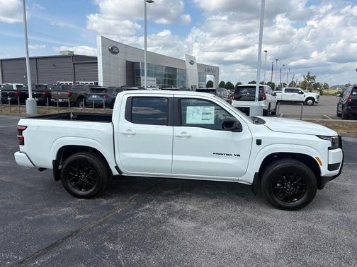 Glacier White 2027 Nissan Frontier SV