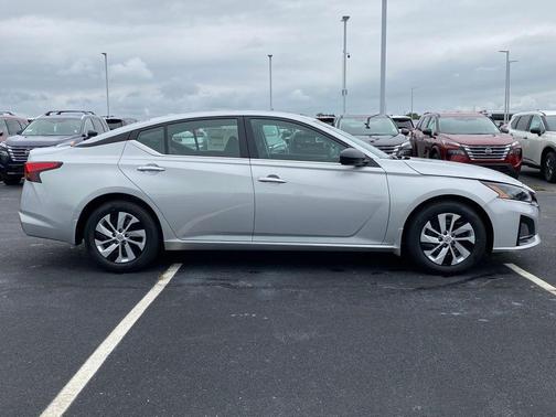 2025 Nissan Altima S