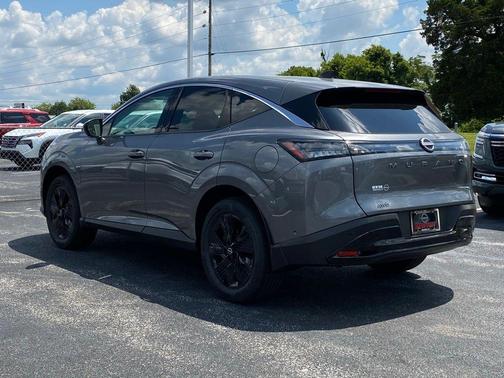 2025 Nissan Murano SV