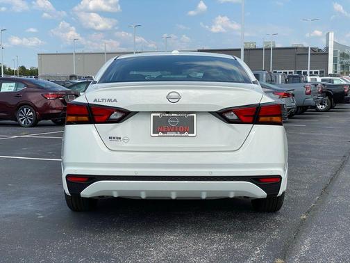 2025 Nissan Altima S