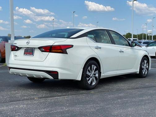 2025 Nissan Altima S