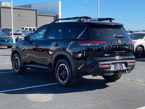 2025 Nissan Pathfinder Rock Creek