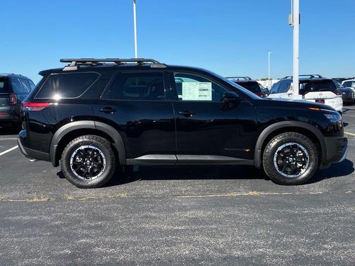 2025 Nissan Pathfinder Rock Creek