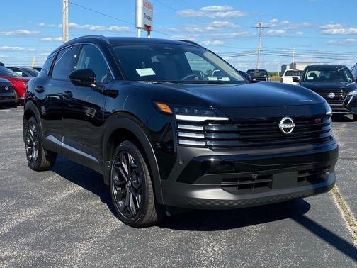 2025 Nissan Kicks SR
