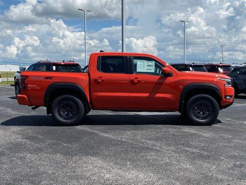 2025 Nissan Frontier PRO-4X