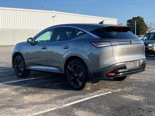 2025 Nissan Murano SV
