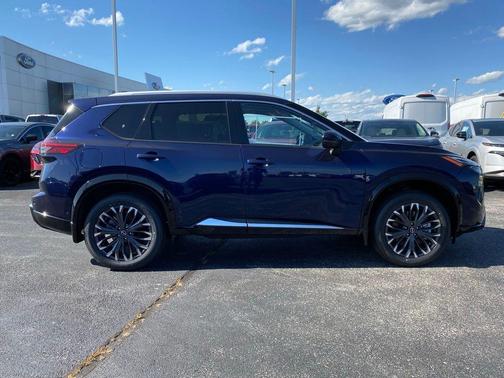 2025 Nissan Rogue Platinum