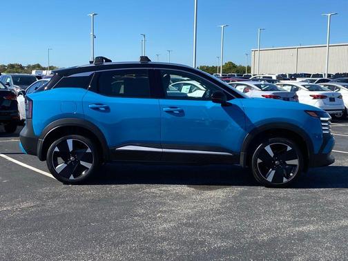 2026 Nissan Kicks SR