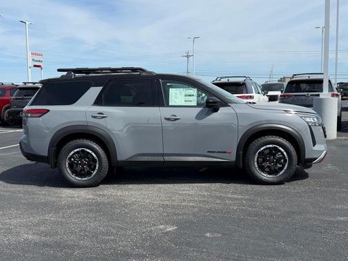 Boulder Gray Metallic 2026 Nissan Pathfinder Rock Creek