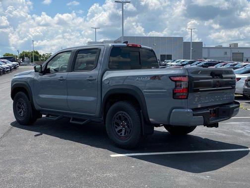2025 Nissan Frontier PRO-4X