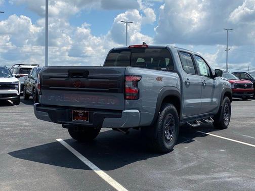 2025 Nissan Frontier PRO-4X
