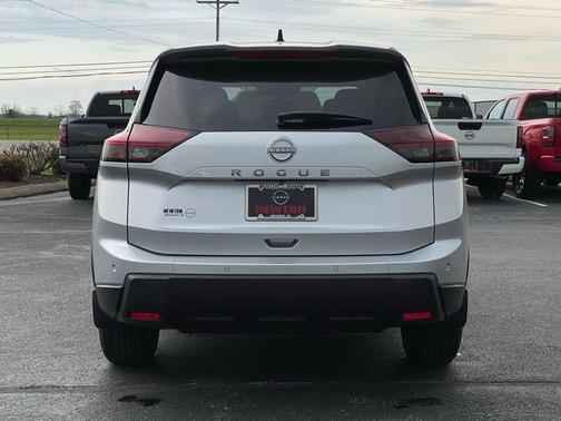 2025 Nissan Rogue S