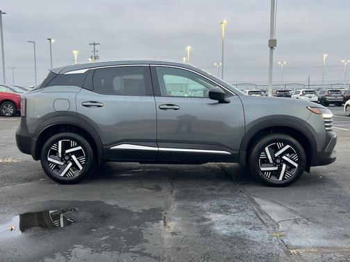 Gun Metallic 2026 Nissan Kicks SV