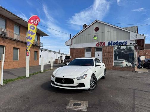 2016 Maserati Ghibli Base