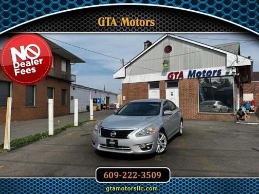 Brilliant Silver Metallic 2013 Nissan Altima 3.5 SL