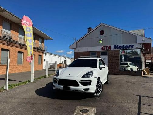 White 2013 Porsche Cayenne GTS