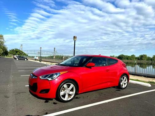 2015 Hyundai Veloster Base