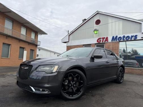 2019 Chrysler 300 S