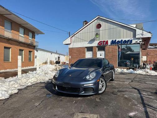2014 Porsche Panamera 4