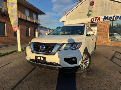 2017 Nissan Pathfinder SL