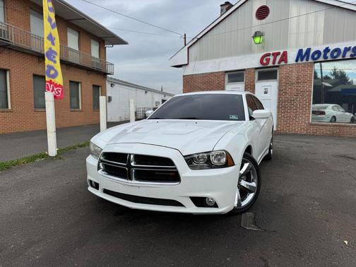 2013 Dodge Charger SXT