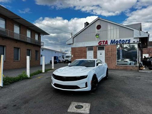Summit White 2020 Chevrolet Camaro 1LT