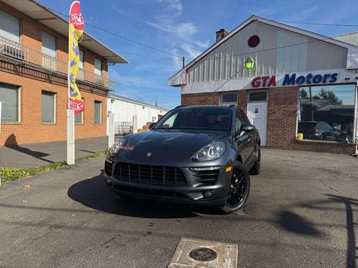 2018 Porsche Macan S