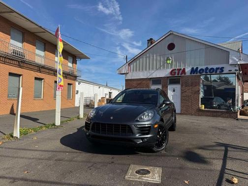 2018 Porsche Macan S