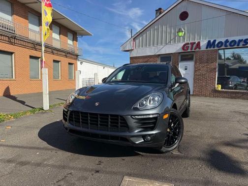 2018 Porsche Macan S