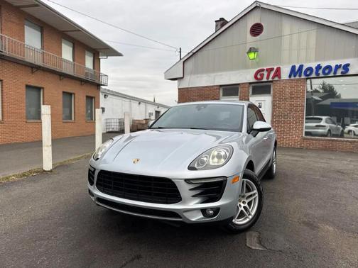 2017 Porsche Macan AWD
