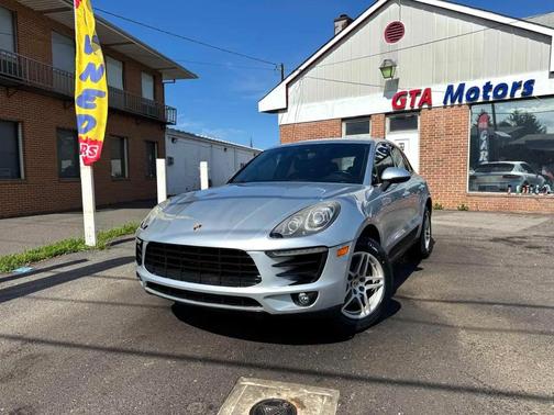 2017 Porsche Macan AWD