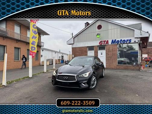 2018 INFINITI Q50 2.0t LUXE