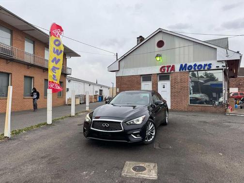 2018 INFINITI Q50 2.0t LUXE
