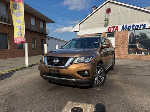 2017 Nissan Pathfinder Platinum