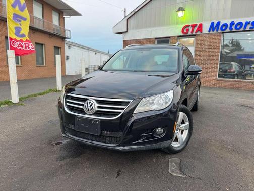 2010 Volkswagen Tiguan 2.0T Wolfsburg Edition