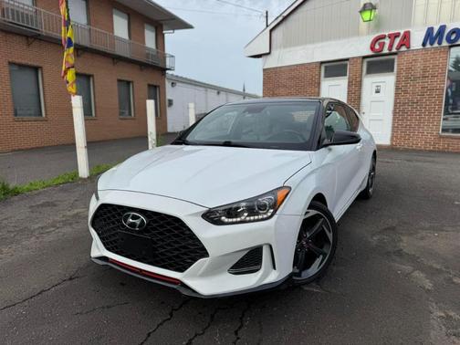 2019 Hyundai Veloster Base