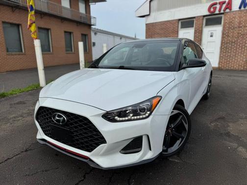 2019 Hyundai Veloster Base