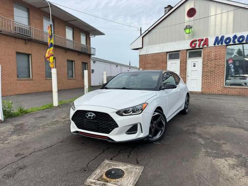 2019 Hyundai Veloster Base