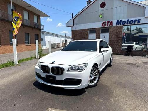 2014 BMW 750 i xDrive