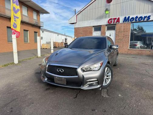 2015 INFINITI Q50 Premium