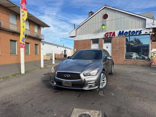 2015 INFINITI Q50 Premium