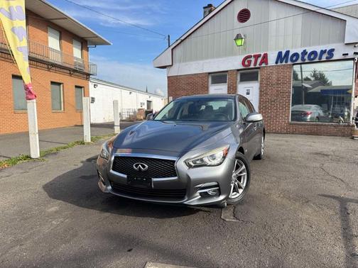 2015 INFINITI Q50 Base