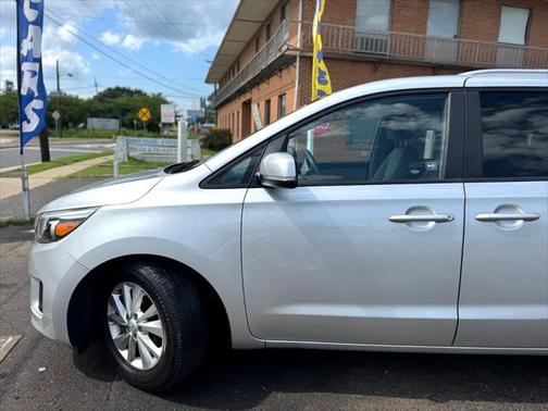 2015 Kia Sedona LX