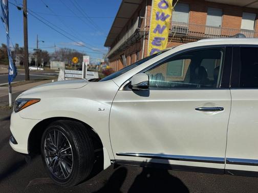 2018 INFINITI QX60 Base