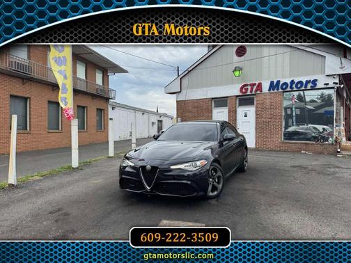2017 Alfa Romeo Giulia Base