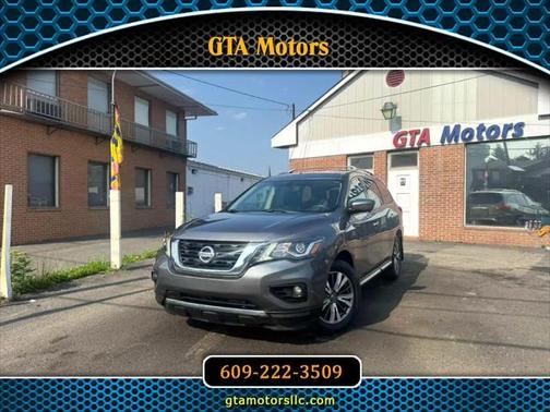 2017 Nissan Pathfinder SL