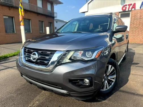 2017 Nissan Pathfinder SL
