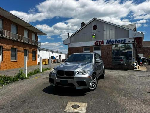 Space Gray Metallic 2013 BMW X5 M Base